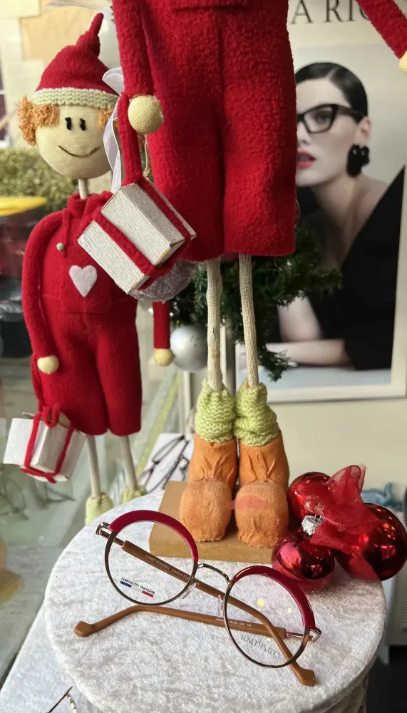 Opticiennes sur la commune de Tinténiac, dans le département de l'Ille-et Vilaine (3webp