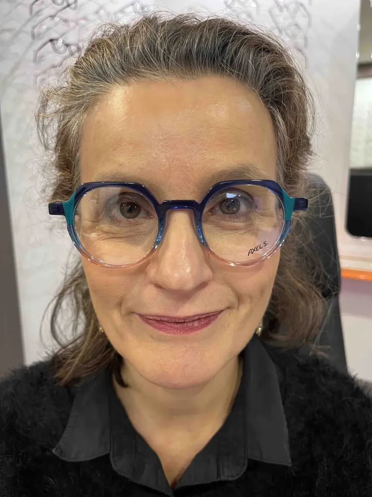 Opticiennes sur la commune de Tinténiac, dans le département de l'Ille-et Vilaine (33webp